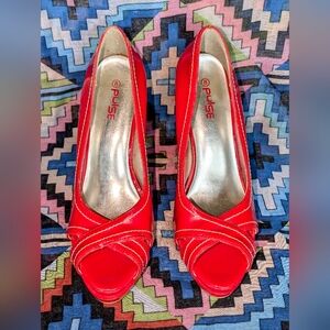 Red stlilleto heels by Pulse. Sz. 8. Like New.